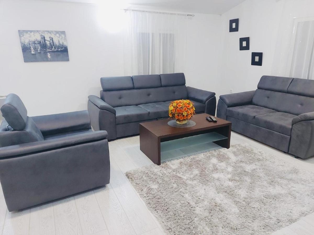 Apartman Mona Podgorica Ngoại thất bức ảnh