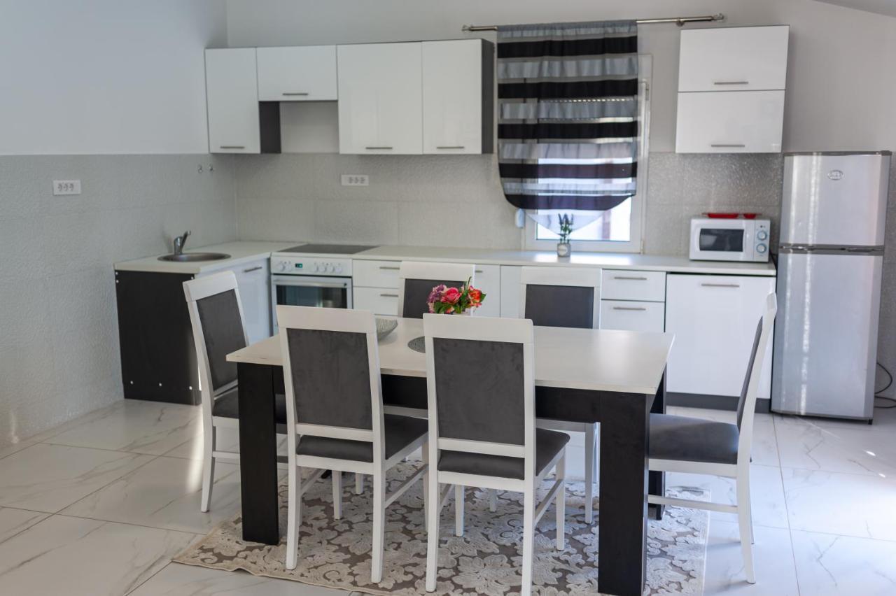 Apartman Mona Podgorica Ngoại thất bức ảnh