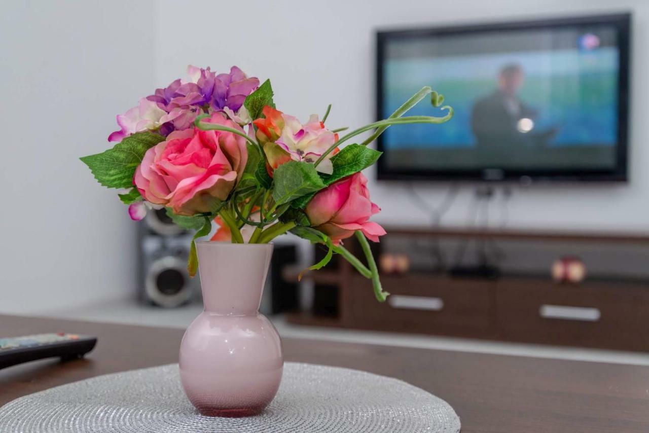 Apartman Mona Podgorica Ngoại thất bức ảnh